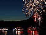 Rheinschifffahrt mit Feuerwerk